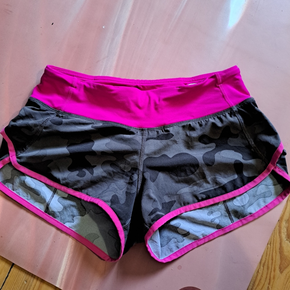 Rare lululemon paris pink wamo camo speed shorts